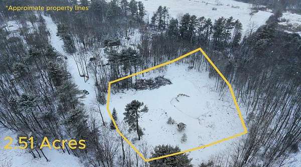 2.5 Acres of Residential Land for Sale in Freeport, Maine