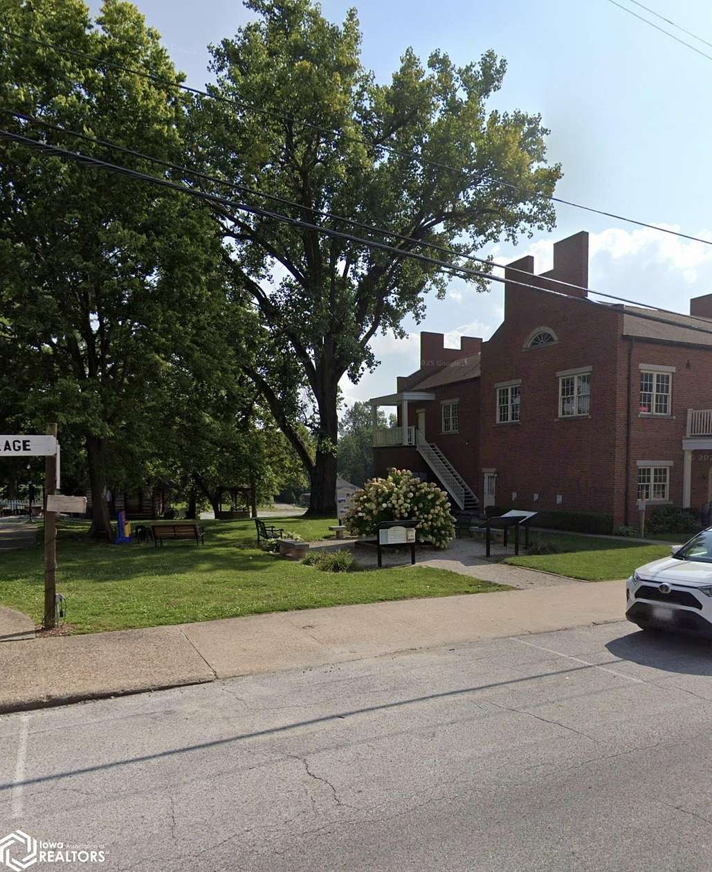 0.06 Acres of Commercial Land for Sale in Nauvoo, Illinois