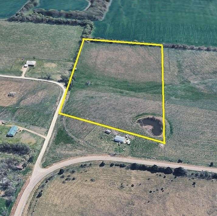 12.9 Acres of Land for Sale in Ladonia, Texas