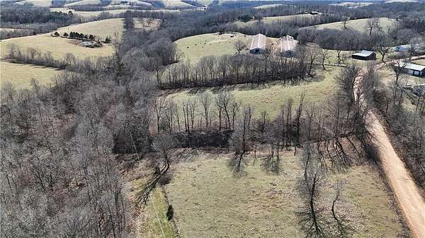 40 Acres of Recreational Land & Farm for Sale in Huntsville, Arkansas