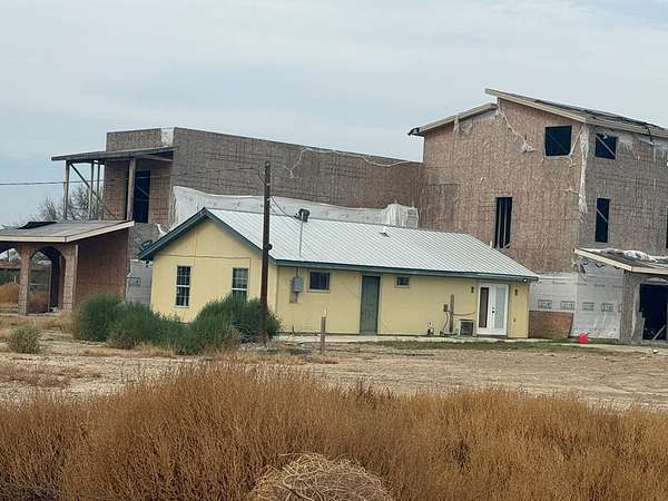 418 Acres of Agricultural Land with Home for Sale in El Indio, Texas