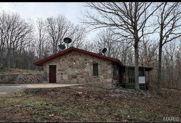 5 Acres of Residential Land with Home for Sale in Houston, Missouri