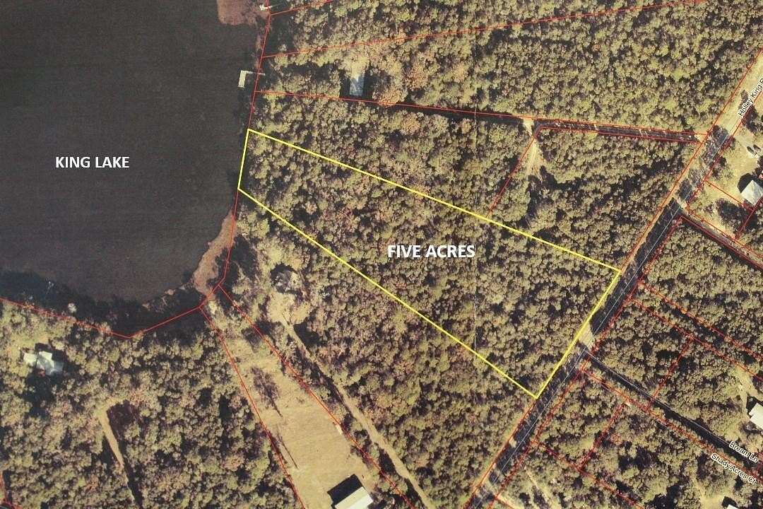5 Acres of Residential Land for Sale in DeFuniak Springs, Florida