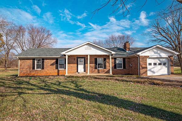 2.42 Acres of Land with Home for Sale in Bowling Green, Kentucky