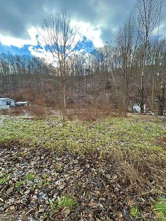 1 Acre of Residential Land for Sale in Clearfield, Kentucky
