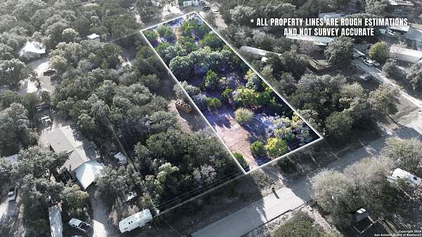 0.5 Acres of Improved Residential Land for Sale in Canyon Lake, Texas