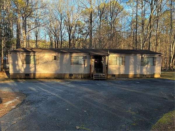 3.6 Acres of Residential Land with Home for Sale in Dallas, Georgia