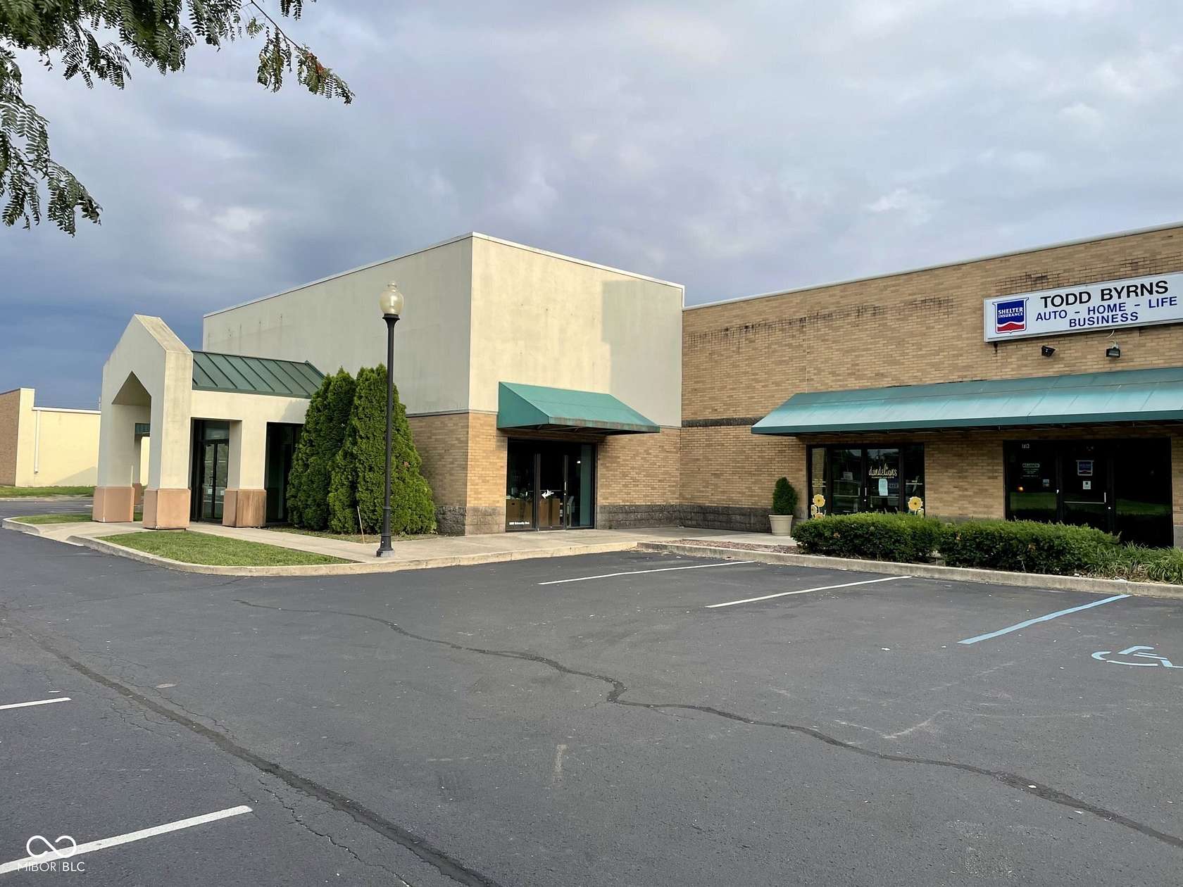 2.42 Acres of Improved Commercial Land for Sale in Anderson, Indiana