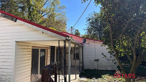 2 Acres of Residential Land with Home for Sale in Orlando, Kentucky