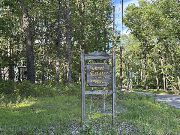 2 Acres of Land for Sale in Cresco, Pennsylvania