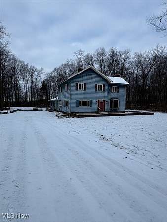 5.1 Acres of Residential Land with Home for Sale in Diamond, Ohio