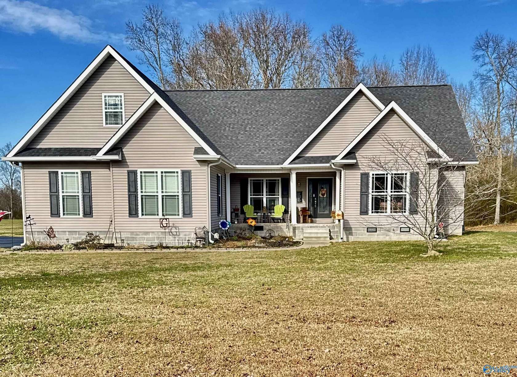 4.82 Acres of Land with Home for Sale in Rainsville, Alabama