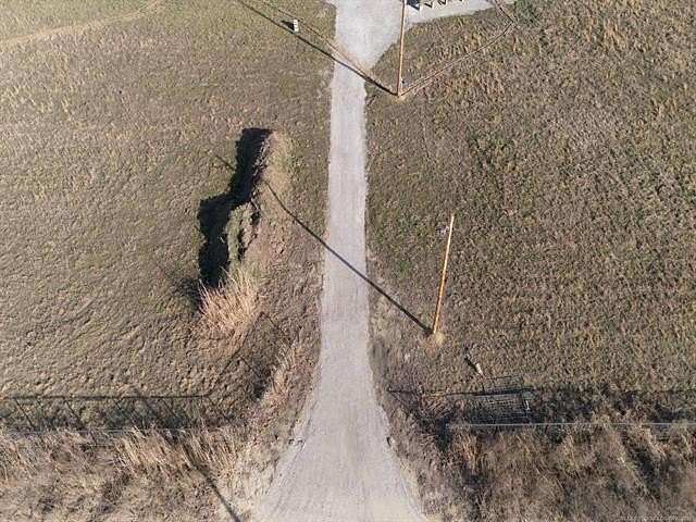 5 Acres of Residential Land for Sale in Mounds, Oklahoma