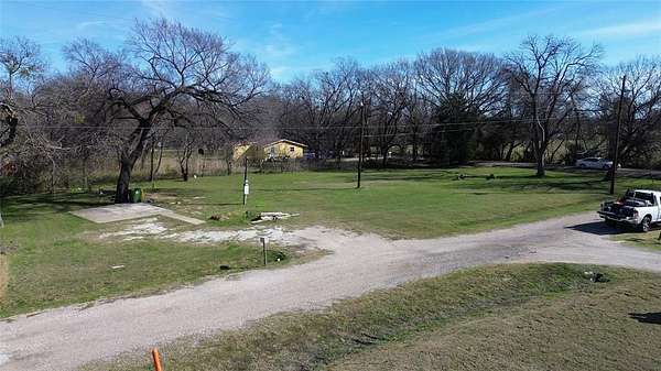 0.36 Acres of Residential Land for Sale in Hubbard, Texas