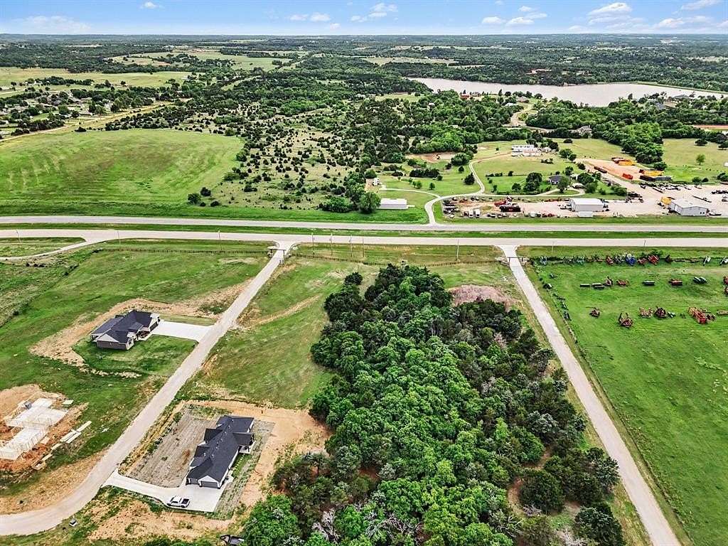1.5 Acres of Residential Land for Sale in Guthrie, Oklahoma