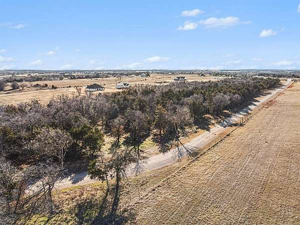 1.5 Acres of Residential Land for Sale in Guthrie, Oklahoma