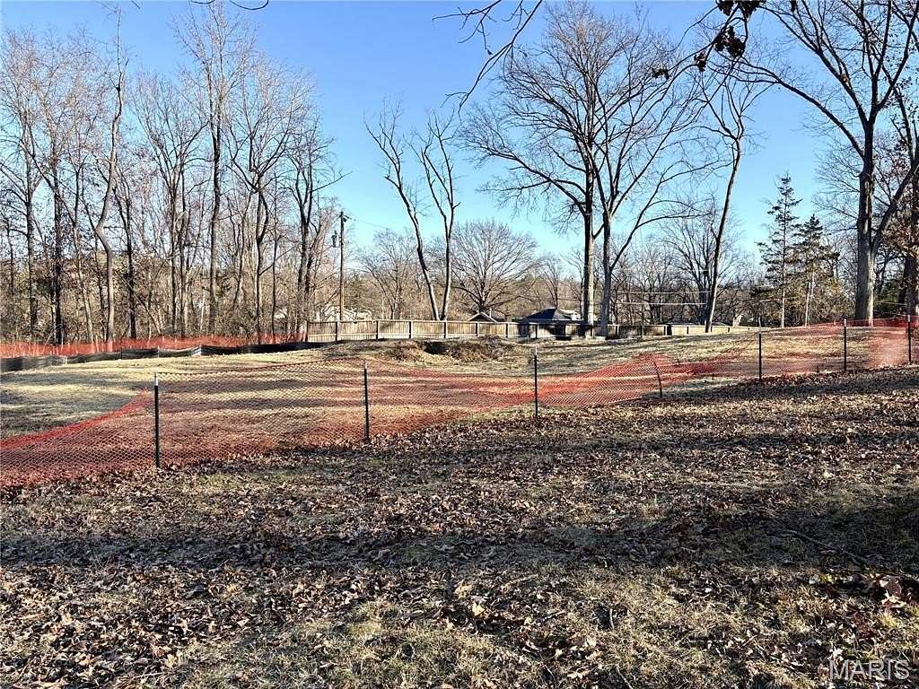 1 Acre of Residential Land for Sale in Creve Coeur, Missouri