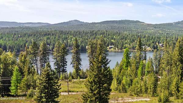 1 Acre of Residential Land for Sale in Cocolalla, Idaho
