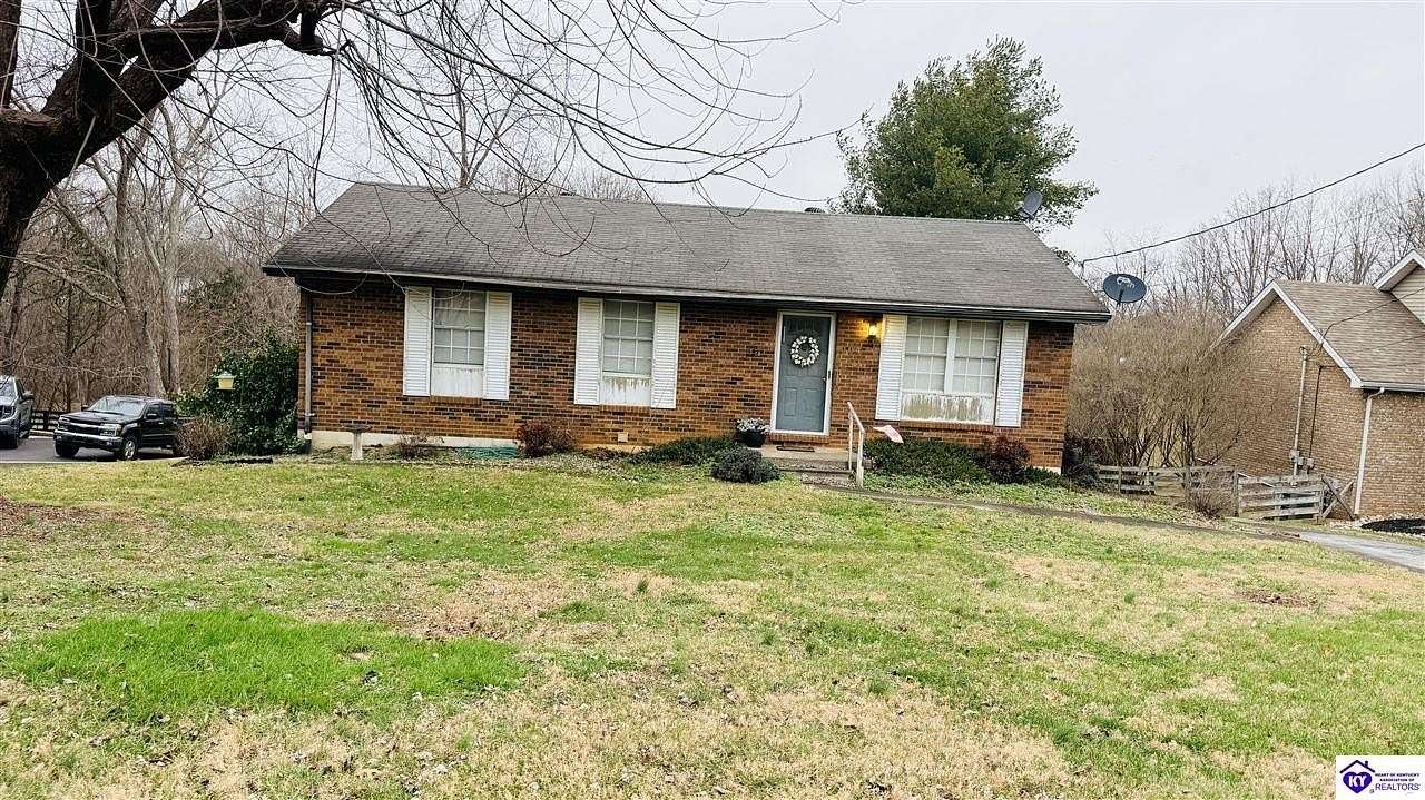 3 Acres of Residential Land with Home for Sale in Campbellsville, Kentucky