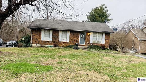 3 Acres of Residential Land with Home for Sale in Campbellsville, Kentucky