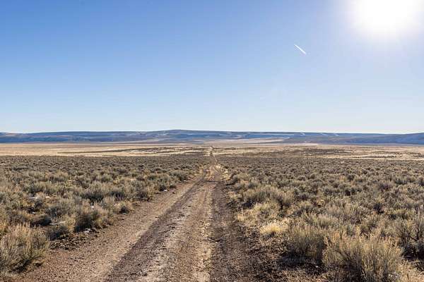 20 Acres of Recreational Land & Farm for Sale in Burns, Oregon