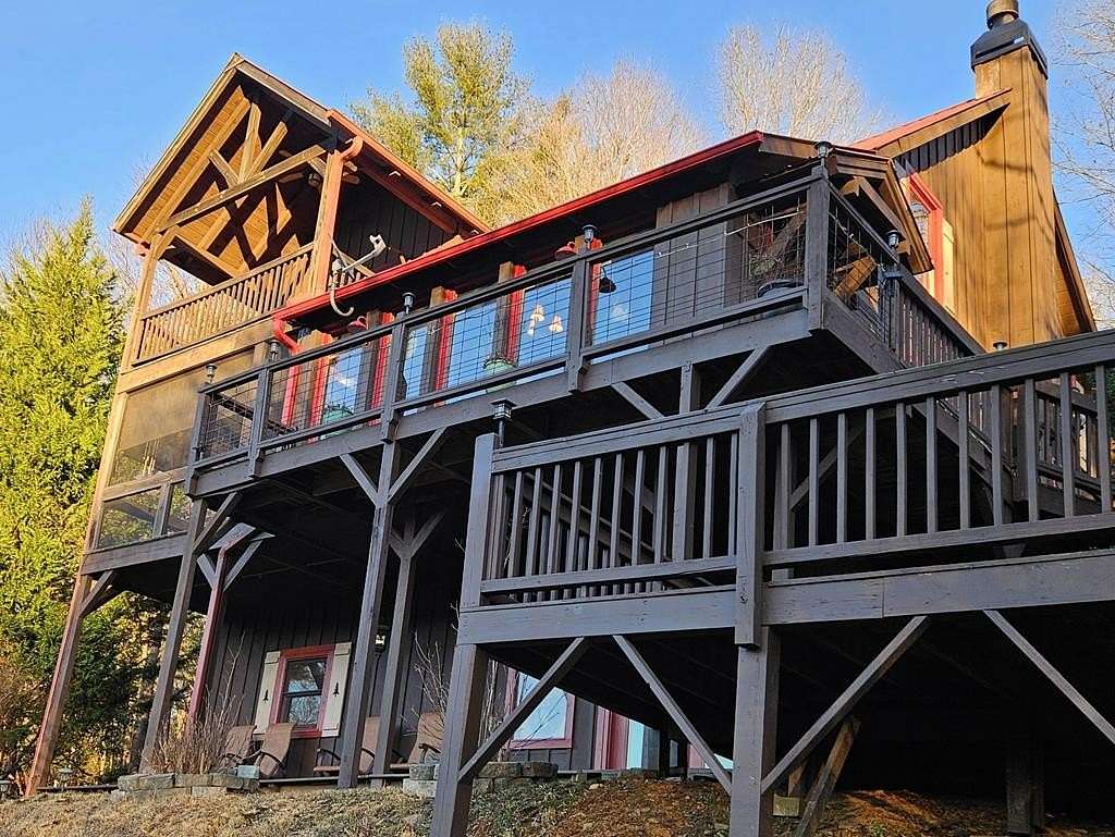 2 Acres of Residential Land with Home for Sale in Mineral Bluff, Georgia