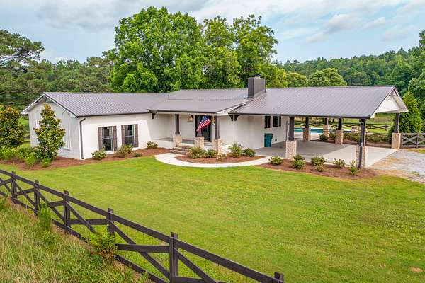 15.5 Acres of Land with Home for Sale in Wellington, Alabama