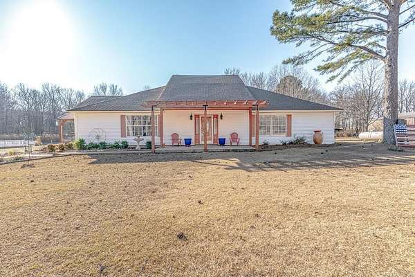 2.6 Acres of Land with Home for Sale in Jonesboro, Arkansas