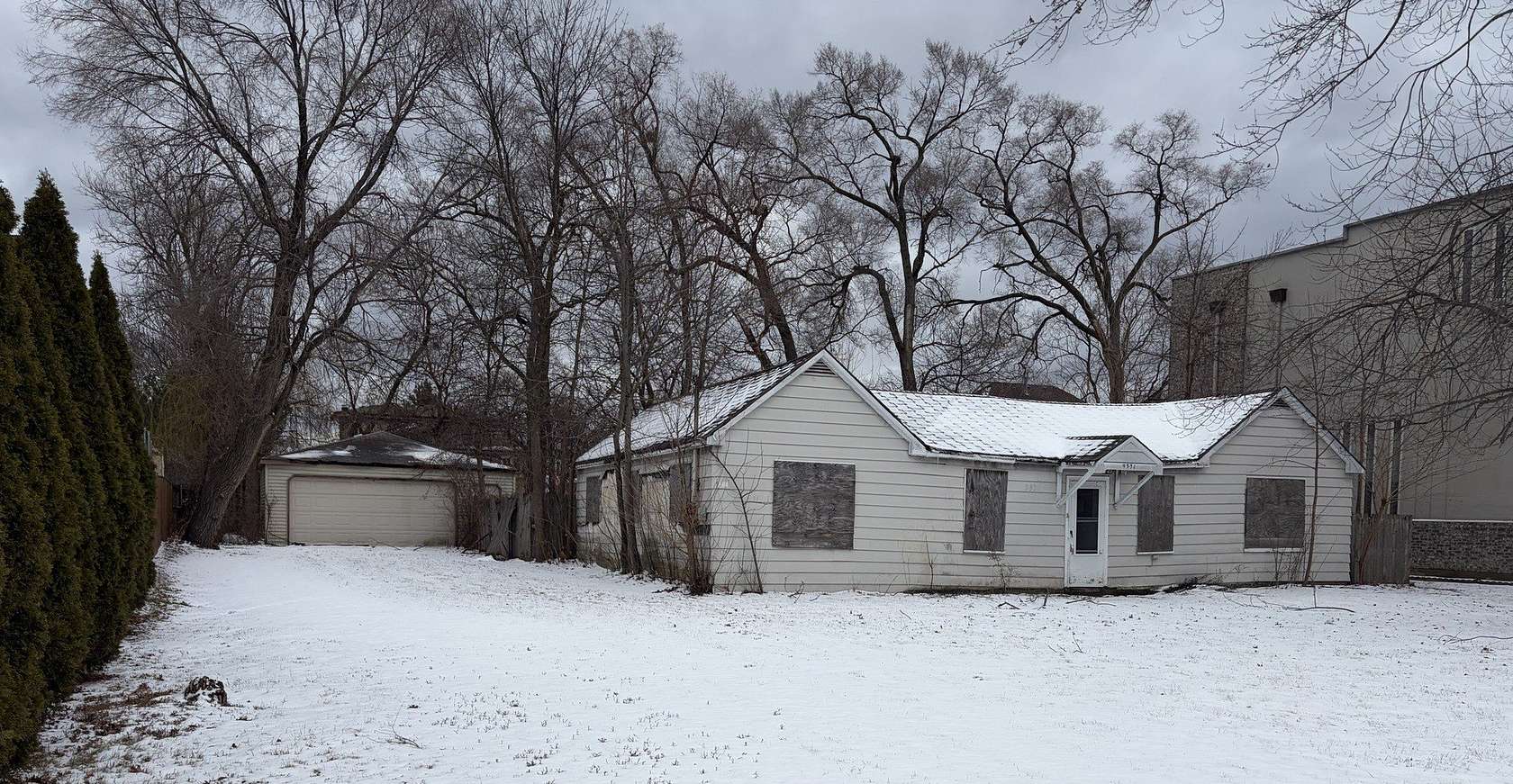 0.26 Acres of Residential Land for Sale in Des Plaines, Illinois