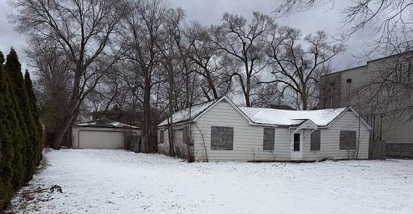 0.26 Acres of Residential Land for Sale in Des Plaines, Illinois