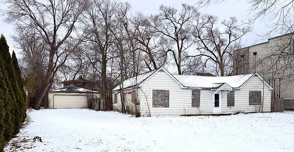 0.26 Acres of Residential Land for Sale in Des Plaines, Illinois