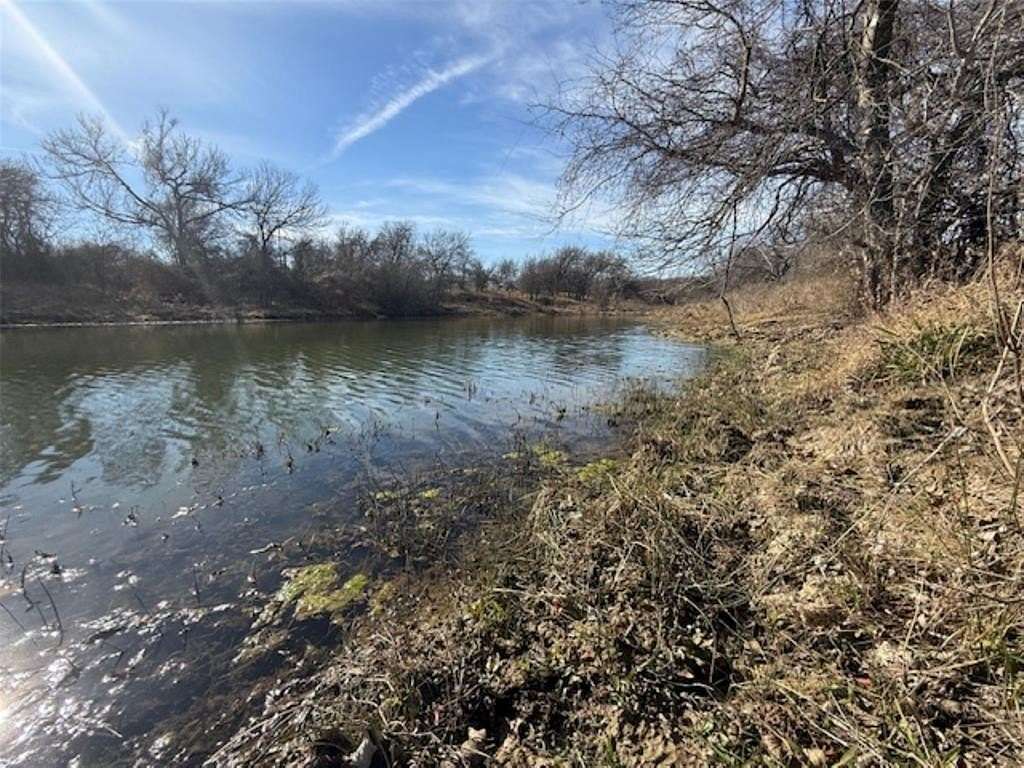 200 Acres of Agricultural Land for Sale in Grandview, Texas