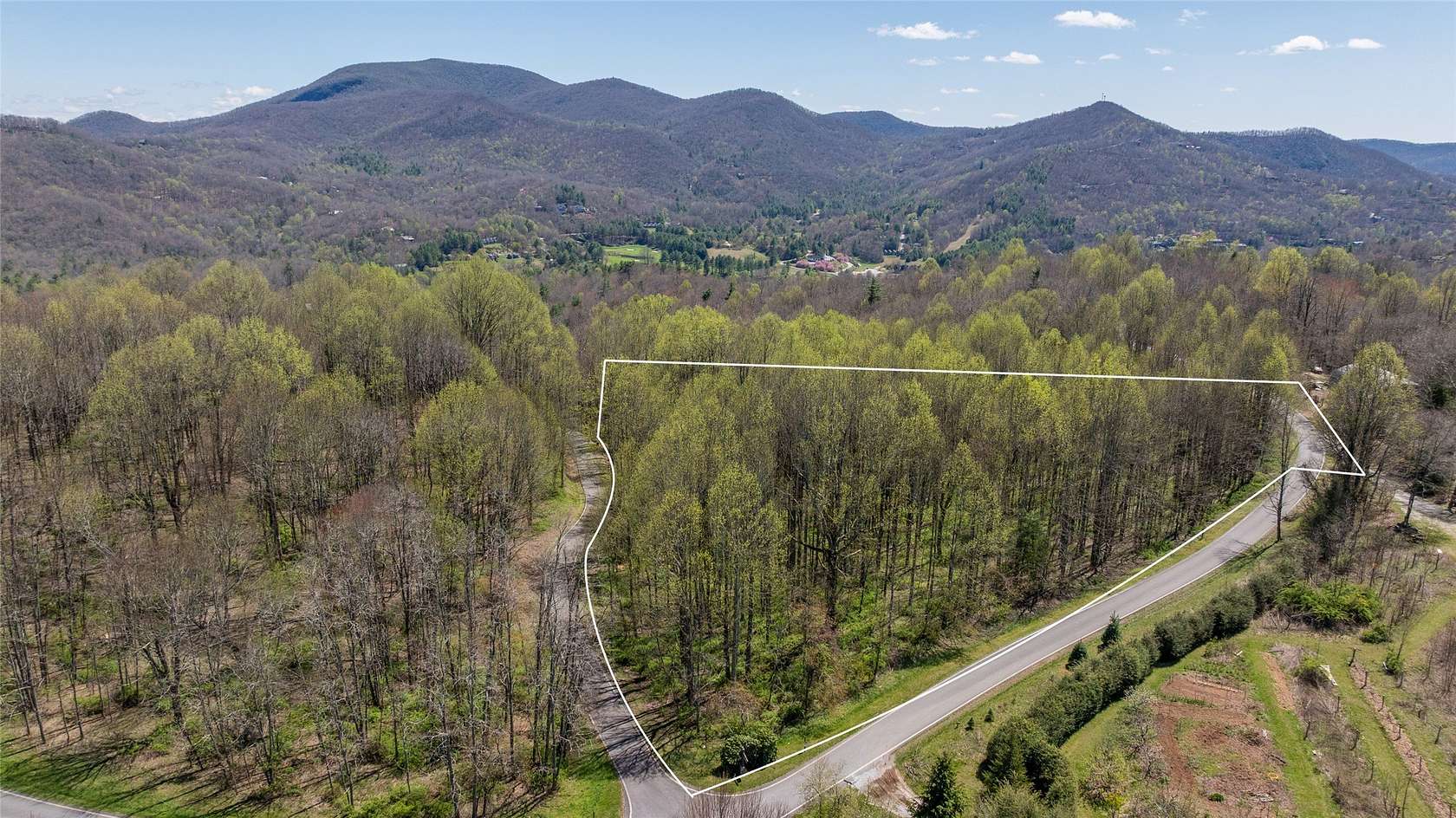 4 Acres of Residential Land for Sale in Scaly Mountain, North Carolina
