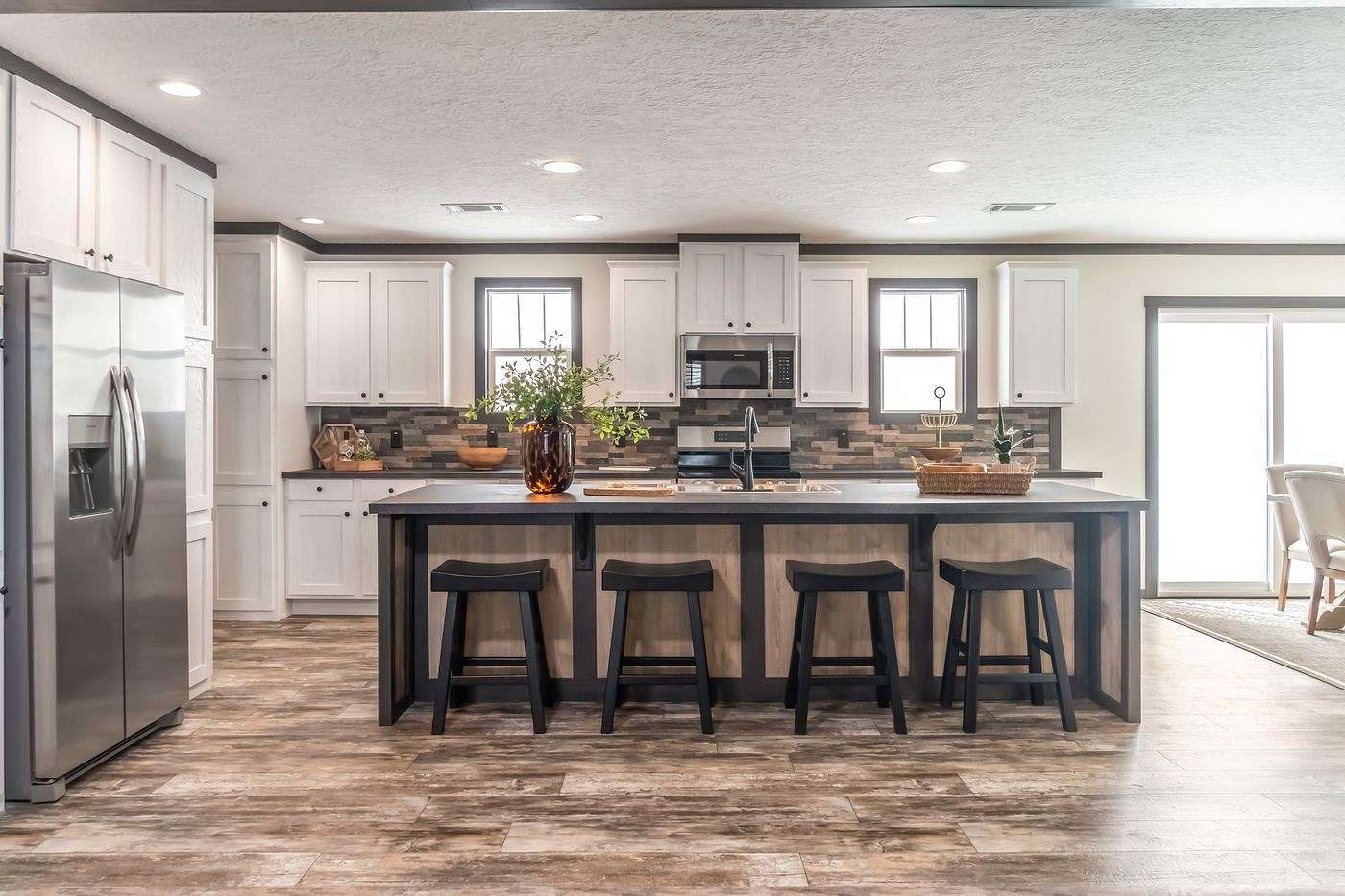 2 Acres of Residential Land with Home for Sale in Lawrenceburg, Tennessee