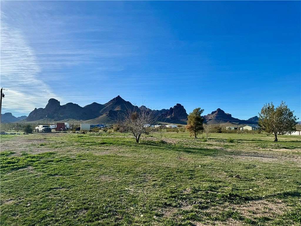2 Acres of Residential Land for Sale in Golden Valley, Arizona
