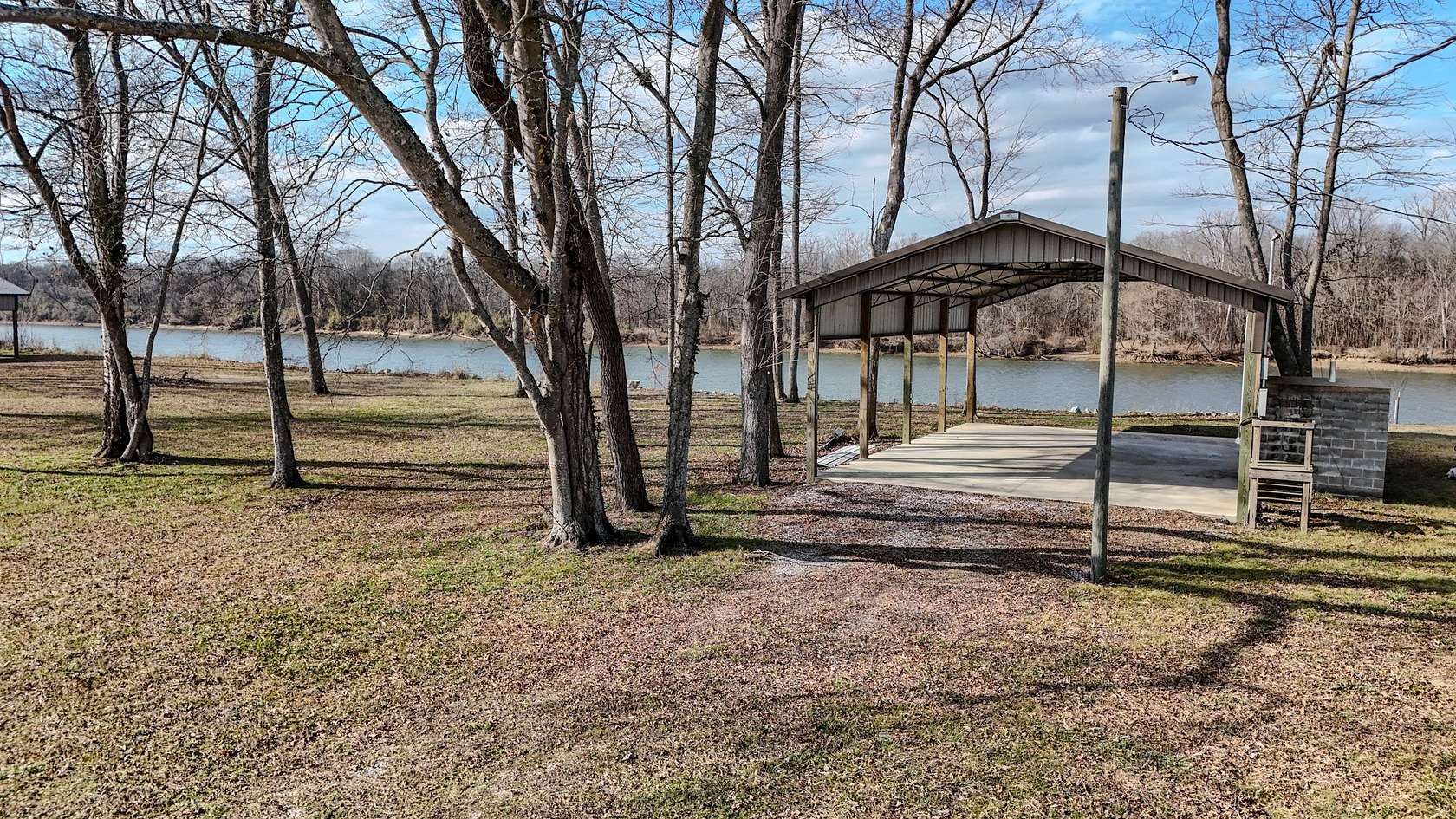 0.7 Acres of Residential Land for Sale in Clifton, Tennessee