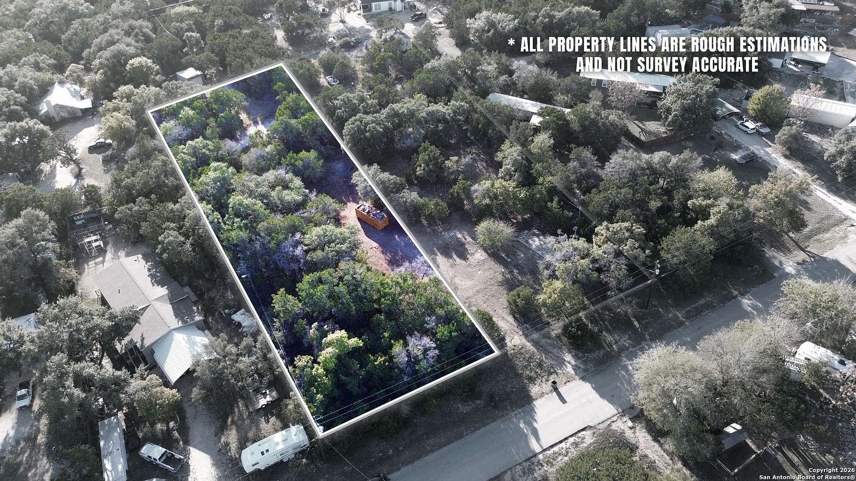 0.5 Acres of Improved Residential Land for Sale in Canyon Lake, Texas