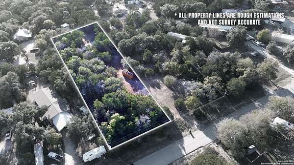 0.5 Acres of Improved Residential Land for Sale in Canyon Lake, Texas