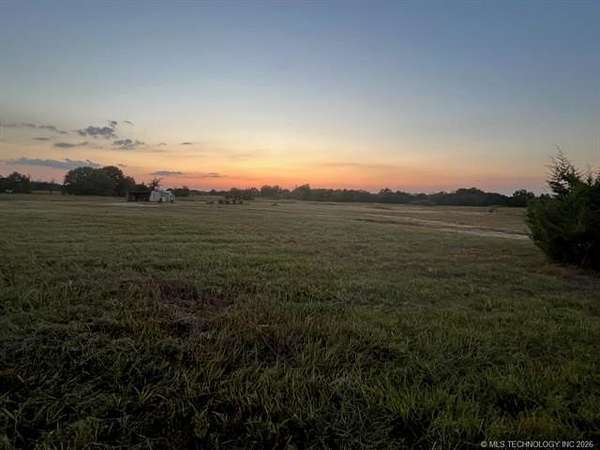 10 Acres of Residential Land for Sale in Ardmore, Oklahoma