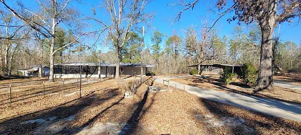 4 Acres of Residential Land with Home for Sale in Axson, Georgia