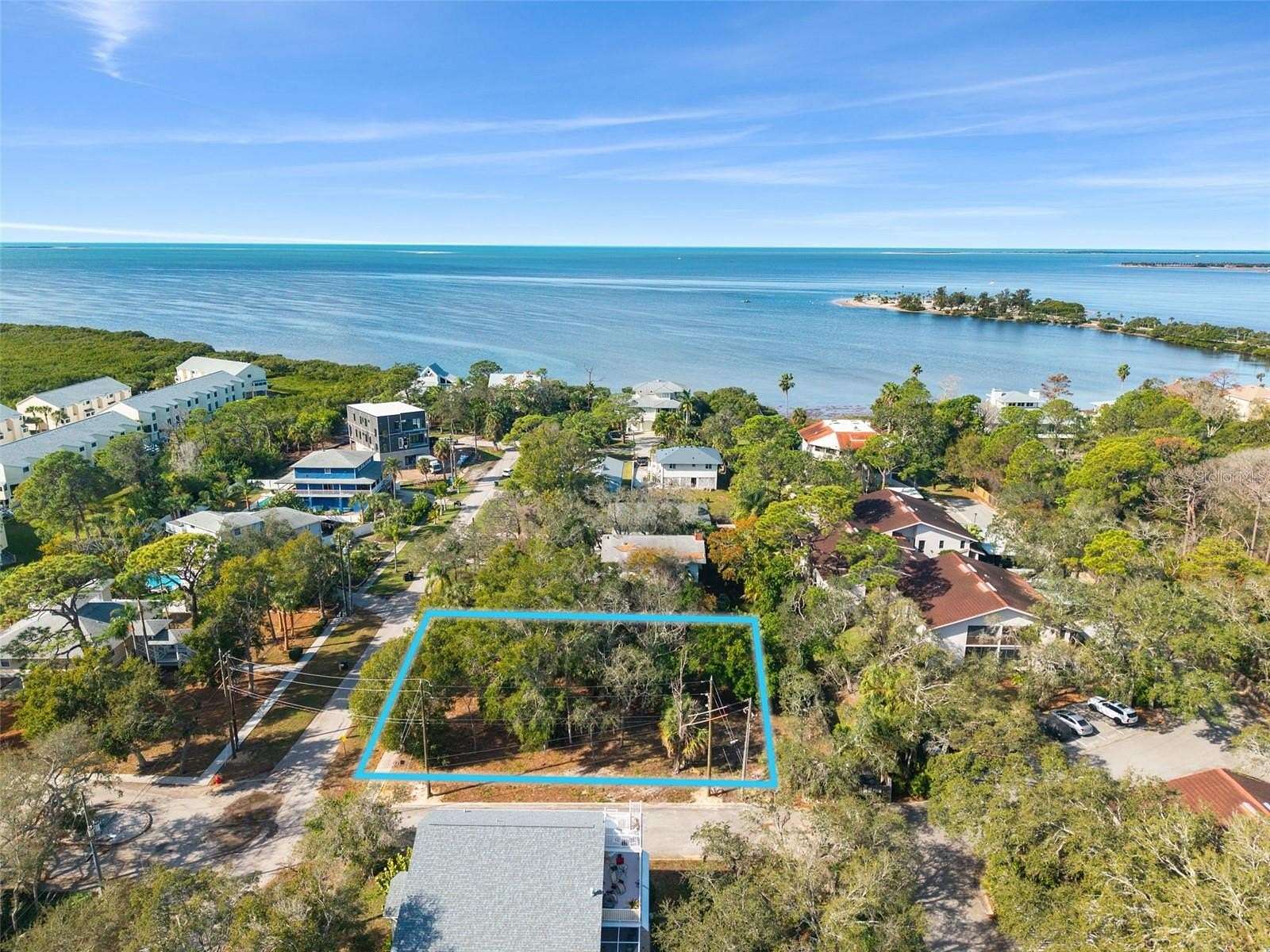 0.31 Acres of Residential Land for Sale in Tarpon Springs, Florida