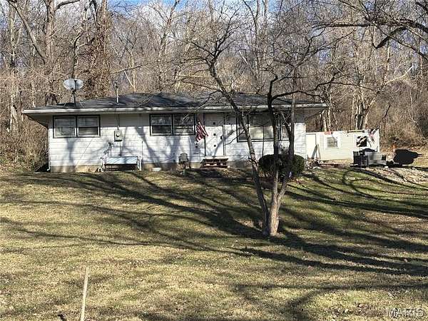 3 Acres of Residential Land with Home for Sale in Caseyville, Illinois