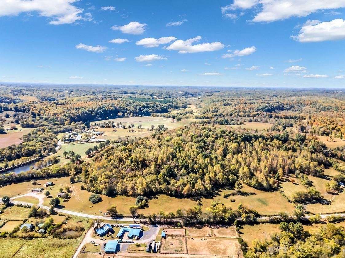 5 Acres of Residential Land for Sale in Lynnville, Tennessee