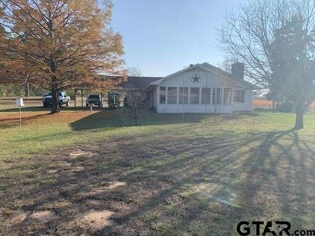 9.12 Acres of Land with Home for Sale in Tyler, Texas