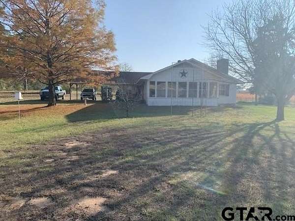 9.12 Acres of Residential Land with Home for Sale in Tyler, Texas