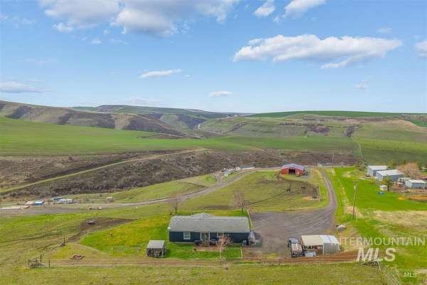 5 Acres of Residential Land with Home for Sale in Lapwai, Idaho