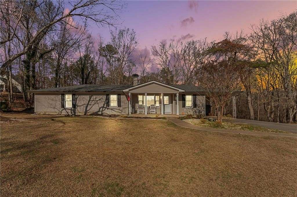 3 Acres of Residential Land with Home for Sale in Waleska, Georgia