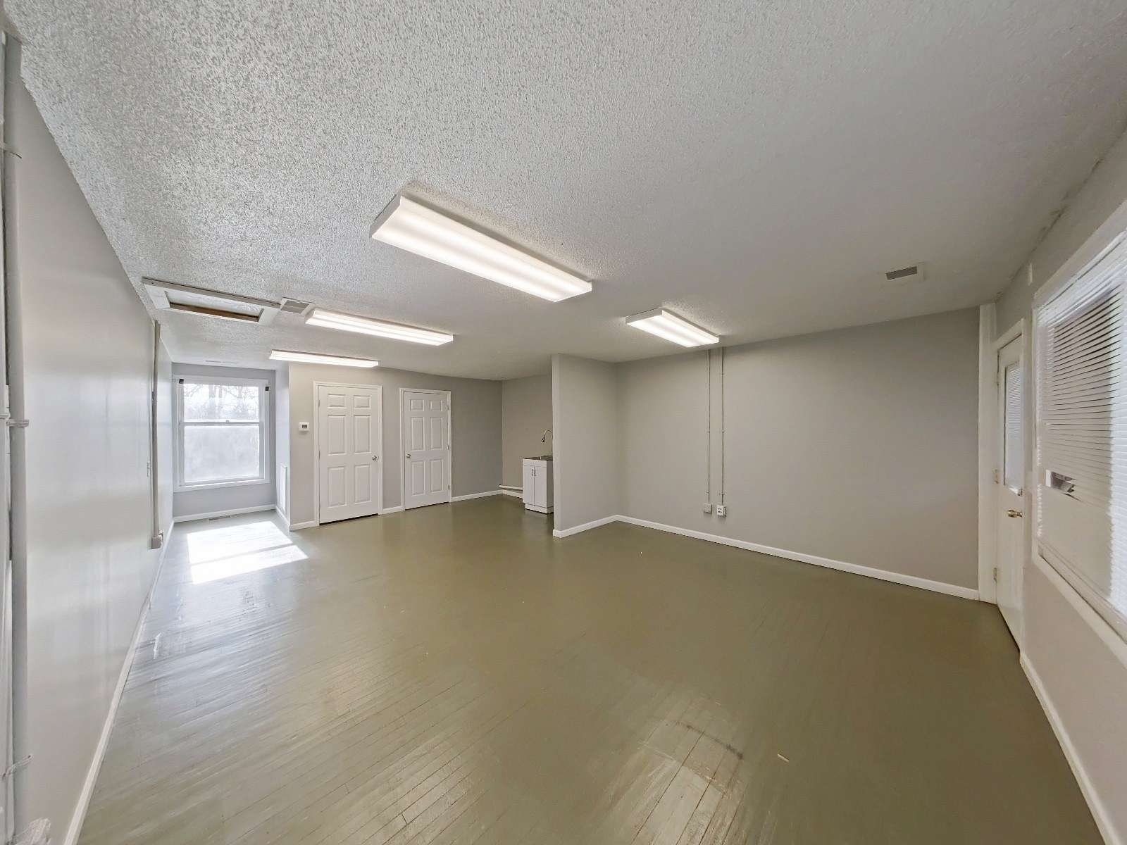 0.99 Acres of Improved Commercial Land for Lease in Old Hickory, Tennessee