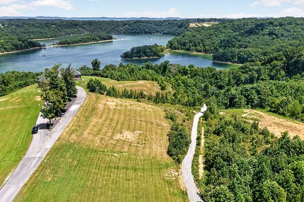 1.38 Acres of Residential Land for Sale in Byrdstown, Tennessee
