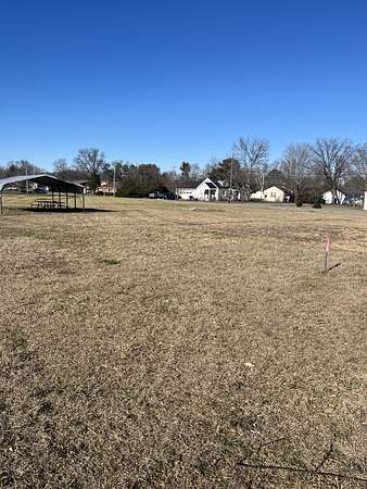 7 Acres of Commercial Land for Sale in Manchester, Tennessee